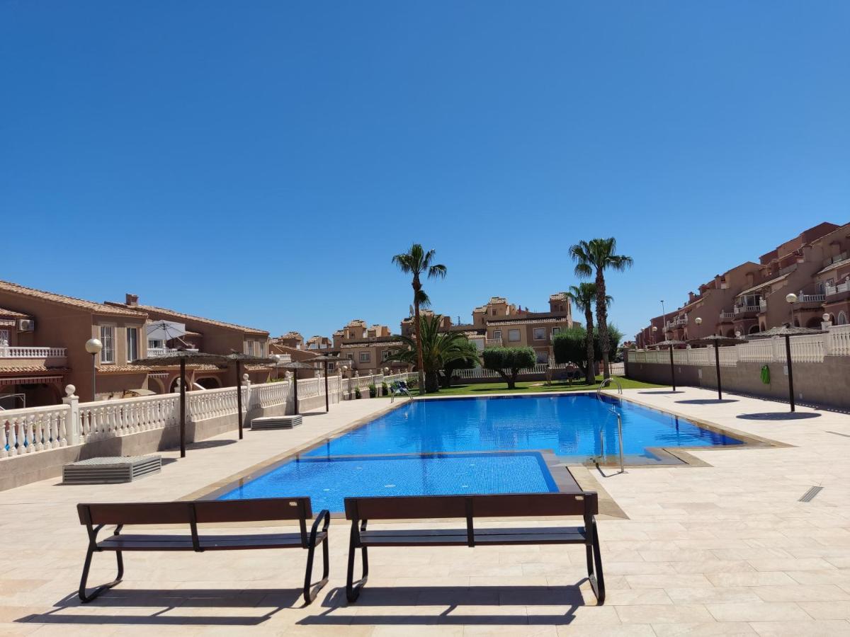 Chill Retreat Ac Bungalow In Gran Alacant Exterior photo